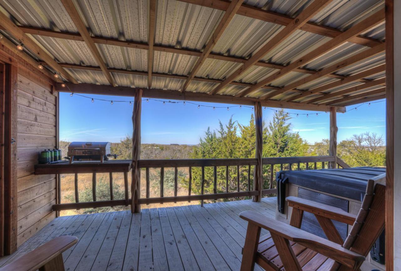 Rocky Ridge Cedar Cabin With Hot Tub & Amazing Views Crabapple المظهر الخارجي الصورة