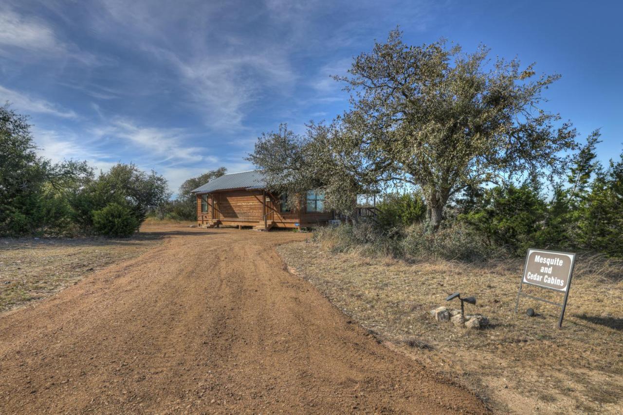 Rocky Ridge Cedar Cabin With Hot Tub & Amazing Views Crabapple المظهر الخارجي الصورة